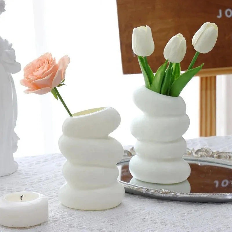 1PC Plastic Spiral White Vase Nordic Creative Flower Arrangement Container For Kitchen Living Bedroom Home Decoration Ornamen